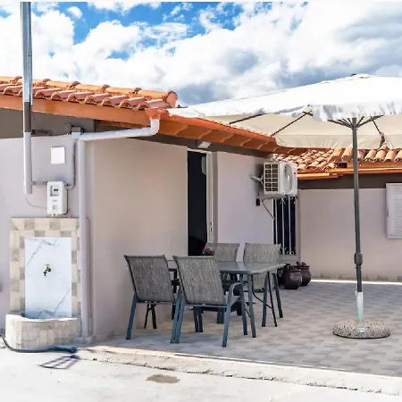 בית נופש Angela